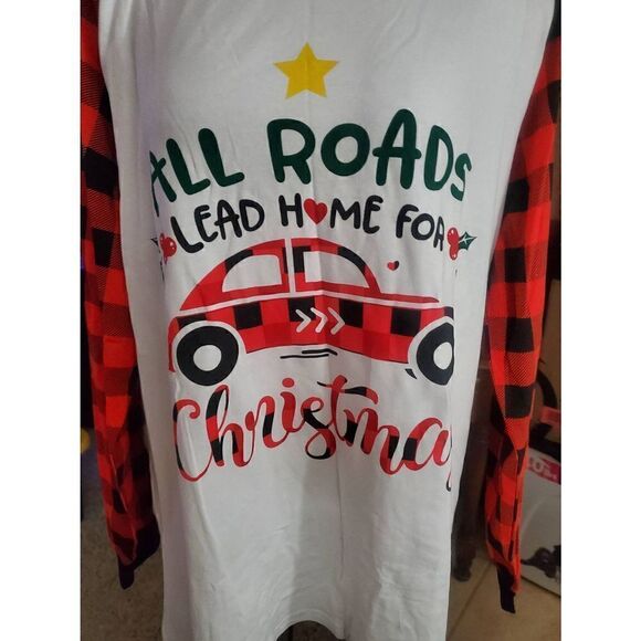 NWOT BELILY CHRISTMAS TOP - Picture 2 of 2